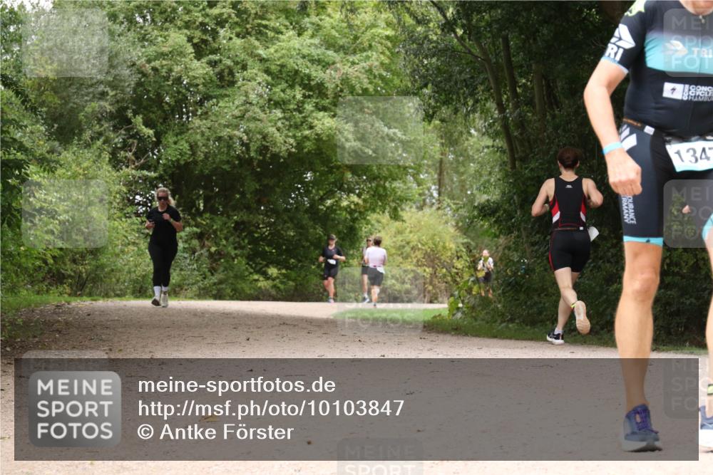 30.08.2026 - Elbe Triathlon Hamburg Antke Förster http://msf.ph/oto/10103847 30.08.2026 11:47:19 Laufen 134 meine-sportfotos.de
