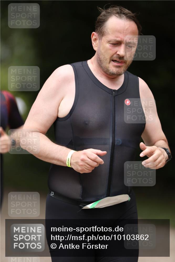 30.08.2026 - Elbe Triathlon Hamburg Antke Förster http://msf.ph/oto/10103862 30.08.2026 11:42:34 Laufen 13 meine-sportfotos.de
