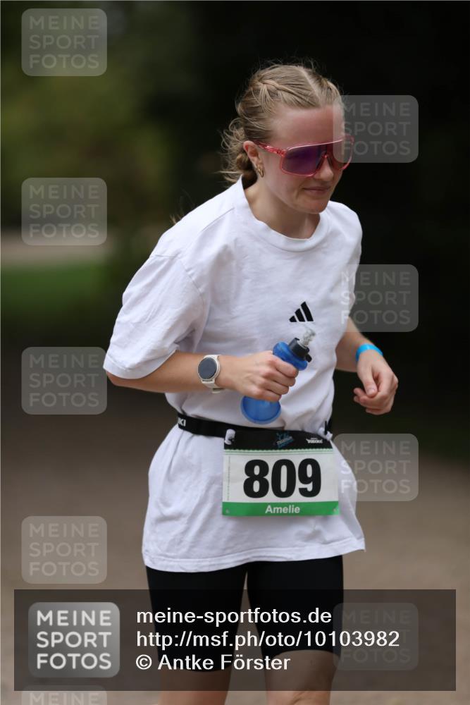 30.08.2026 - Elbe Triathlon Hamburg Antke Förster http://msf.ph/oto/10103982 30.08.2026 11:44:44 Laufen 809 meine-sportfotos.de