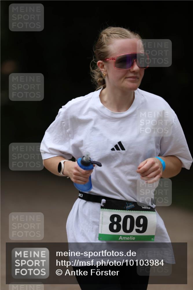 30.08.2026 - Elbe Triathlon Hamburg Antke Förster http://msf.ph/oto/10103984 30.08.2026 11:44:44 Laufen 809 meine-sportfotos.de