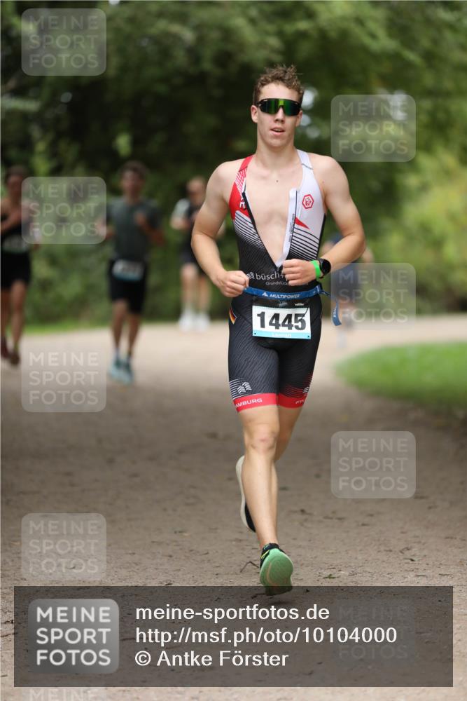 30.08.2026 - Elbe Triathlon Hamburg Antke Förster http://msf.ph/oto/10104000 30.08.2026 11:44:57 Laufen 1445 meine-sportfotos.de