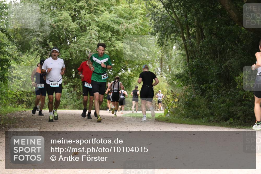30.08.2026 - Elbe Triathlon Hamburg Antke Förster http://msf.ph/oto/10104015 30.08.2026 11:49:26 Laufen 1171, 1331, 1281, 126 meine-sportfotos.de