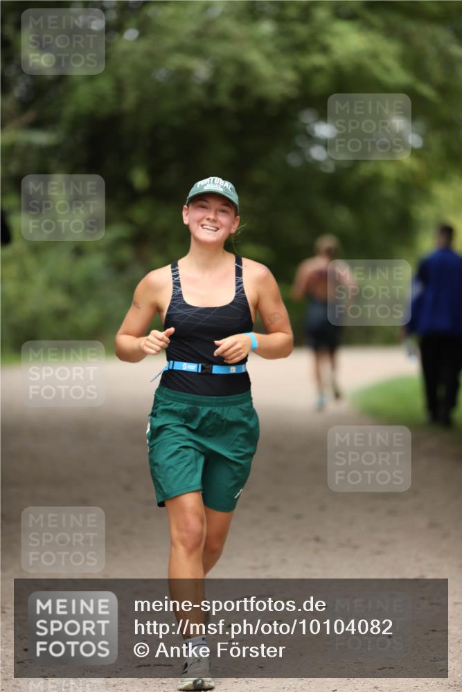 30.08.2026 - Elbe Triathlon Hamburg Antke Förster http://msf.ph/oto/10104082 30.08.2026 11:46:17 Laufen  meine-sportfotos.de