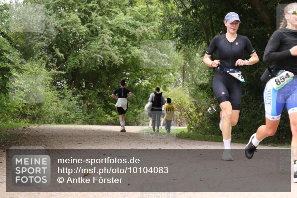 30.08.2026 - Elbe Triathlon Hamburg Antke Förster http://msf.ph/oto/10104083 30.08.2026 11:50:05 Laufen 10, 854 meine-sportfotos.de