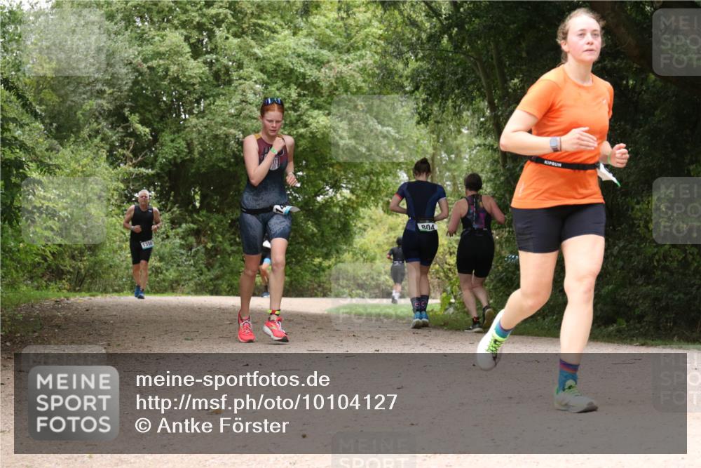 30.08.2026 - Elbe Triathlon Hamburg Antke Förster http://msf.ph/oto/10104127 30.08.2026 11:50:58 Laufen 1350, 804 meine-sportfotos.de