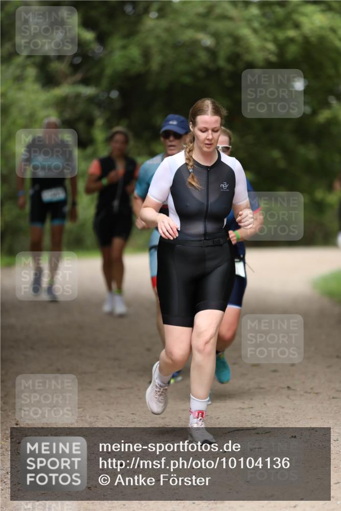 30.08.2026 - Elbe Triathlon Hamburg Antke Förster http://msf.ph/oto/10104136 30.08.2026 11:47:10 Laufen  meine-sportfotos.de