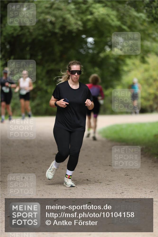 30.08.2026 - Elbe Triathlon Hamburg Antke Förster http://msf.ph/oto/10104158 30.08.2026 11:47:26 Laufen  meine-sportfotos.de