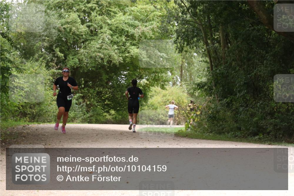 30.08.2026 - Elbe Triathlon Hamburg Antke Förster http://msf.ph/oto/10104159 30.08.2026 11:51:45 Laufen 888 meine-sportfotos.de