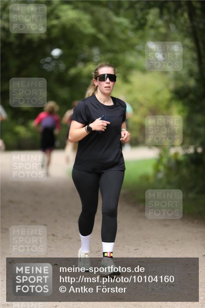 30.08.2026 - Elbe Triathlon Hamburg Antke Förster http://msf.ph/oto/10104160 30.08.2026 11:47:27 Laufen  meine-sportfotos.de