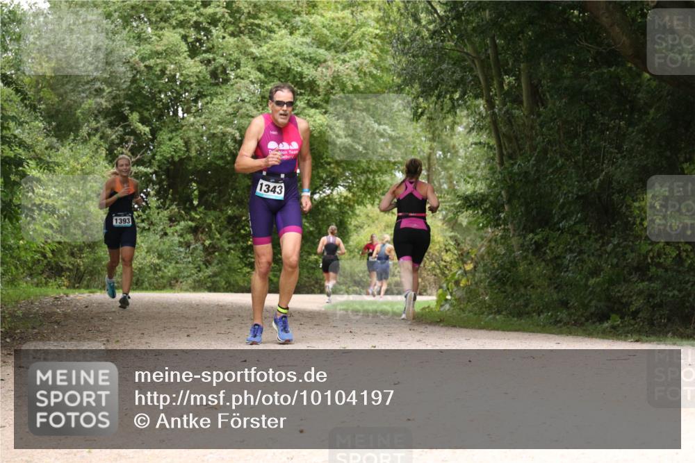 30.08.2026 - Elbe Triathlon Hamburg Antke Förster http://msf.ph/oto/10104197 30.08.2026 11:52:16 Laufen 1393, 1343 meine-sportfotos.de