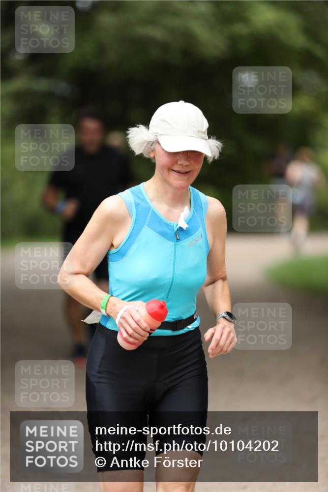 30.08.2026 - Elbe Triathlon Hamburg Antke Förster http://msf.ph/oto/10104202 30.08.2026 11:47:51 Laufen  meine-sportfotos.de