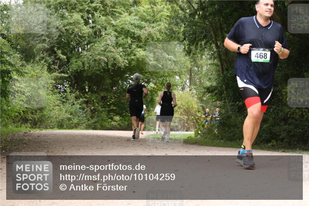 30.08.2026 - Elbe Triathlon Hamburg Antke Förster http://msf.ph/oto/10104259 30.08.2026 11:52:52 Laufen 468 meine-sportfotos.de
