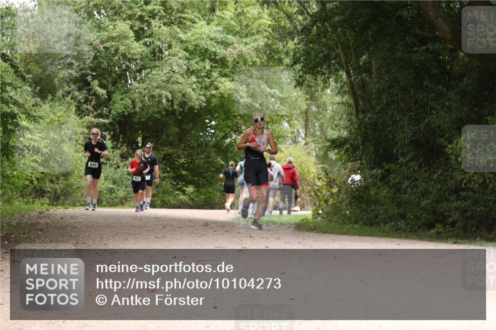 30.08.2026 - Elbe Triathlon Hamburg Antke Förster http://msf.ph/oto/10104273 30.08.2026 11:53:14 Laufen 849 meine-sportfotos.de