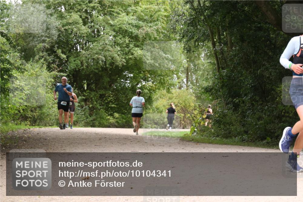 30.08.2026 - Elbe Triathlon Hamburg Antke Förster http://msf.ph/oto/10104341 30.08.2026 11:54:22 Laufen 1304, 0 meine-sportfotos.de