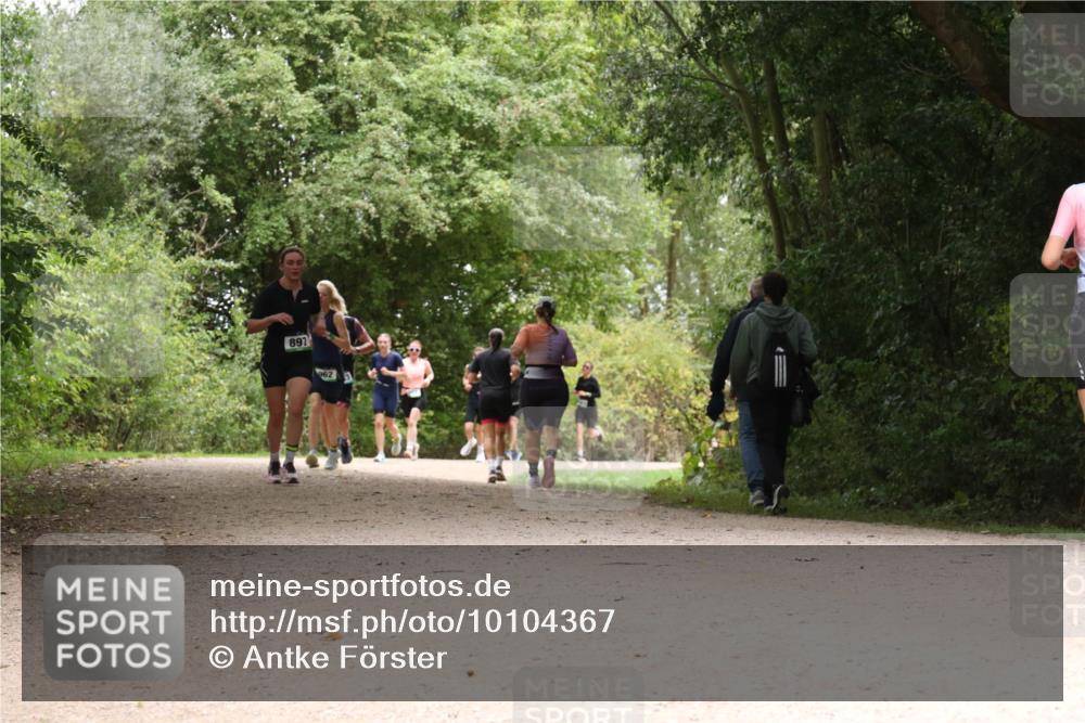 30.08.2026 - Elbe Triathlon Hamburg Antke Förster http://msf.ph/oto/10104367 30.08.2026 11:55:26 Laufen 897 meine-sportfotos.de