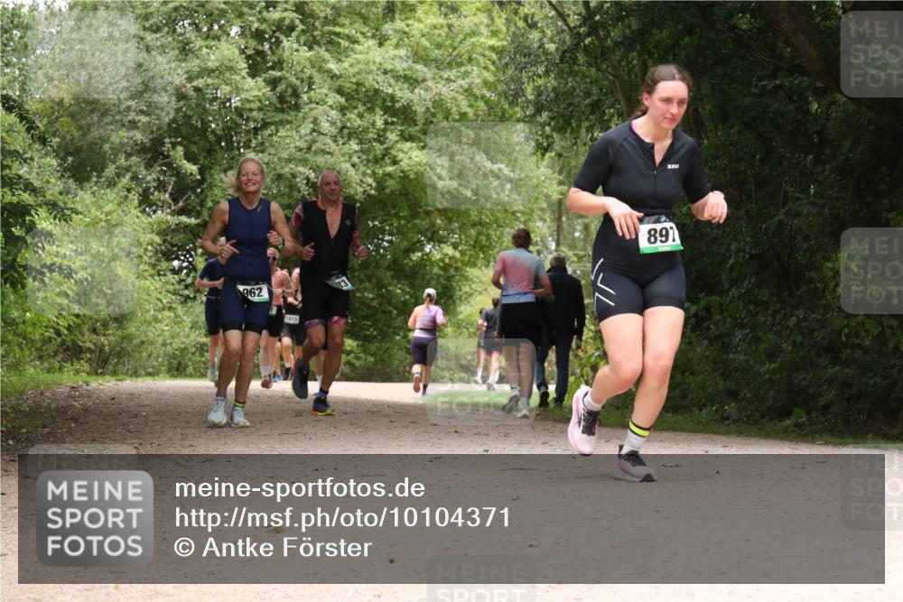 30.08.2026 - Elbe Triathlon Hamburg Antke Förster http://msf.ph/oto/10104371 30.08.2026 11:55:30 Laufen 962, 1410, 2, 891 meine-sportfotos.de