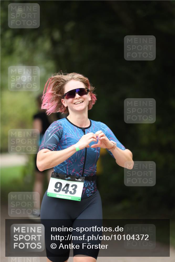 30.08.2026 - Elbe Triathlon Hamburg Antke Förster http://msf.ph/oto/10104372 30.08.2026 11:49:57 Laufen 943 meine-sportfotos.de