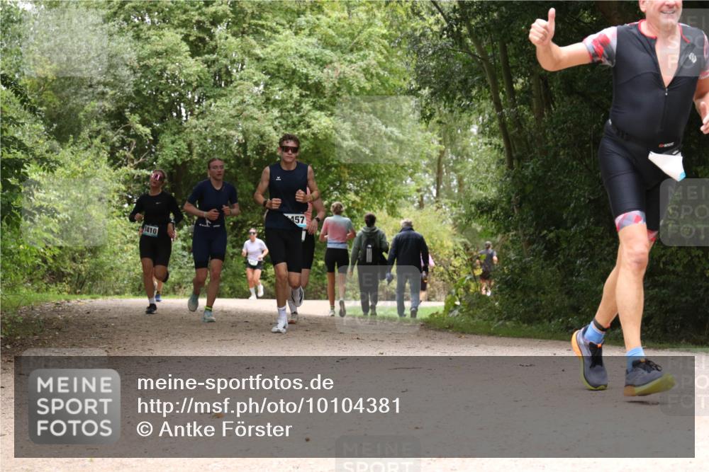 30.08.2026 - Elbe Triathlon Hamburg Antke Förster http://msf.ph/oto/10104381 30.08.2026 11:55:34 Laufen 1410, 457 meine-sportfotos.de