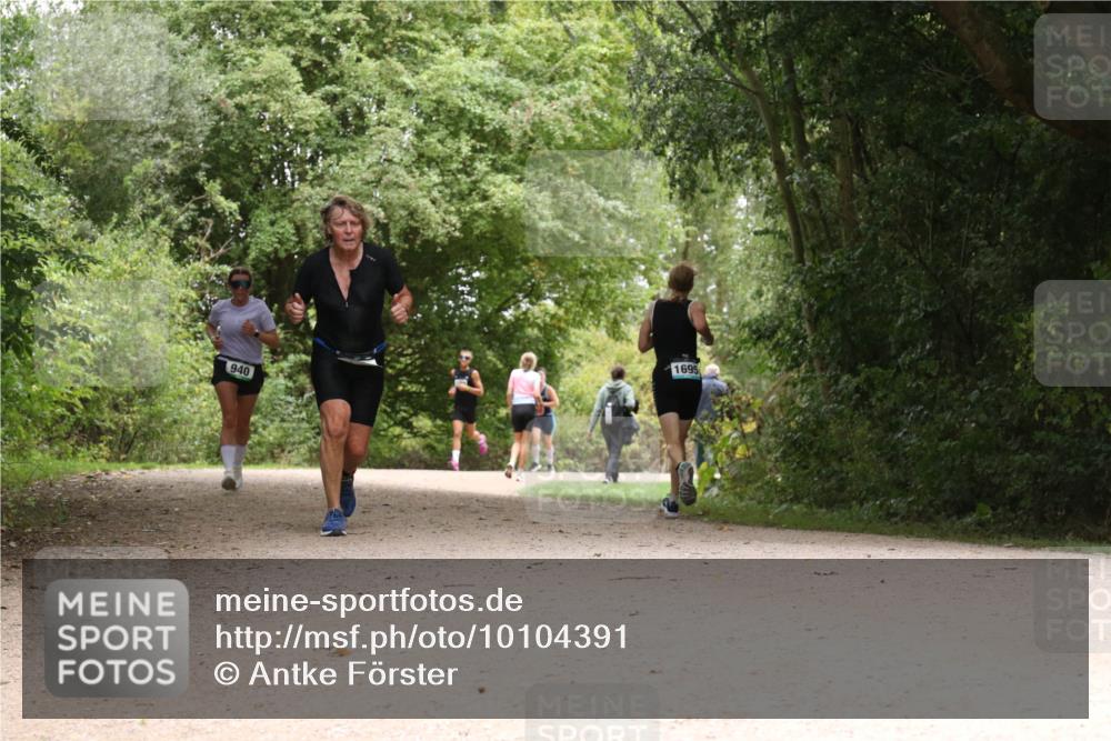 30.08.2026 - Elbe Triathlon Hamburg Antke Förster http://msf.ph/oto/10104391 30.08.2026 11:55:42 Laufen 940, 1695 meine-sportfotos.de