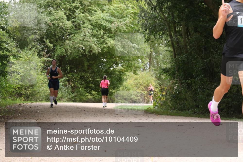 30.08.2026 - Elbe Triathlon Hamburg Antke Förster http://msf.ph/oto/10104409 30.08.2026 11:55:54 Laufen 1 meine-sportfotos.de
