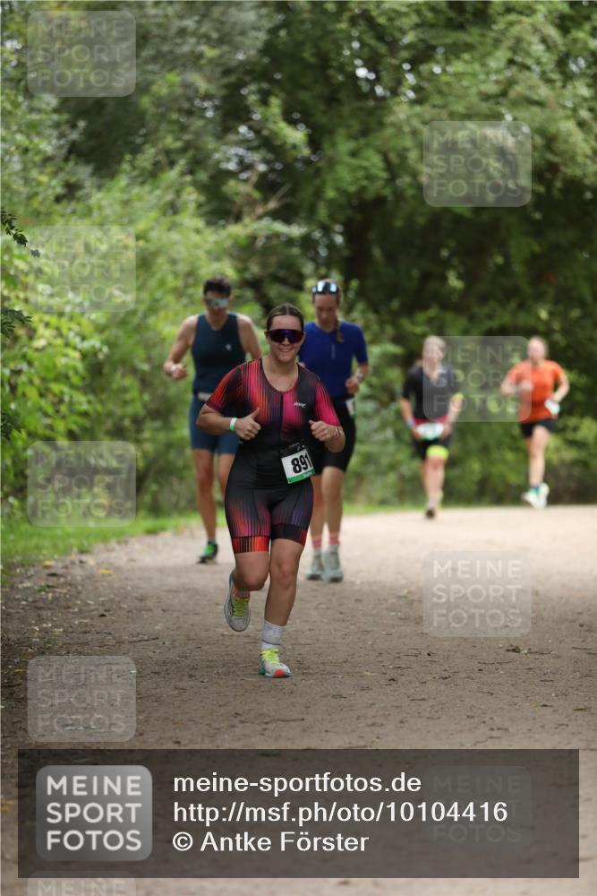 30.08.2026 - Elbe Triathlon Hamburg Antke Förster http://msf.ph/oto/10104416 30.08.2026 11:50:44 Laufen 891 meine-sportfotos.de