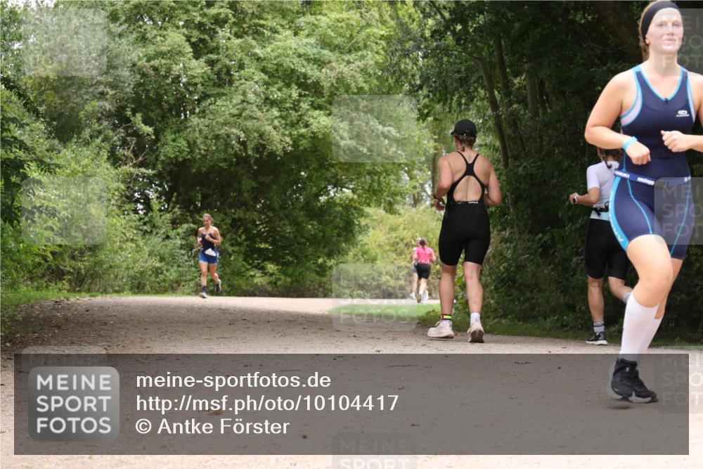 30.08.2026 - Elbe Triathlon Hamburg Antke Förster http://msf.ph/oto/10104417 30.08.2026 11:56:00 Laufen  meine-sportfotos.de