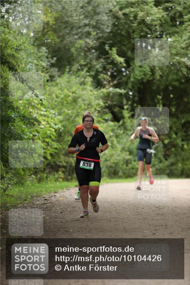 30.08.2026 - Elbe Triathlon Hamburg Antke Förster http://msf.ph/oto/10104426 30.08.2026 11:50:52 Laufen 838 meine-sportfotos.de