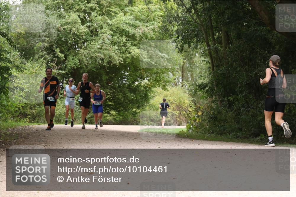 30.08.2026 - Elbe Triathlon Hamburg Antke Förster http://msf.ph/oto/10104461 30.08.2026 11:56:38 Laufen 1250, 158, 89, 1526 meine-sportfotos.de
