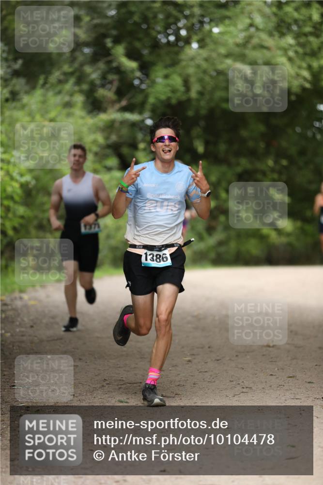 30.08.2026 - Elbe Triathlon Hamburg Antke Förster http://msf.ph/oto/10104478 30.08.2026 11:52:08 Laufen 1971, 1386 meine-sportfotos.de