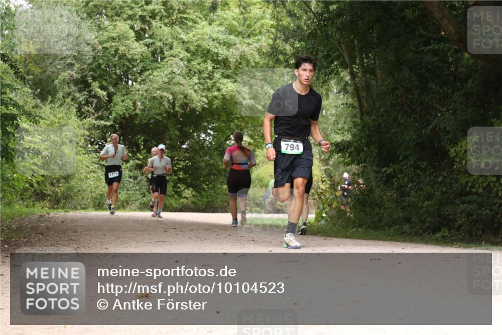 30.08.2026 - Elbe Triathlon Hamburg Antke Förster http://msf.ph/oto/10104523 30.08.2026 11:57:51 Laufen 794, 1419 meine-sportfotos.de