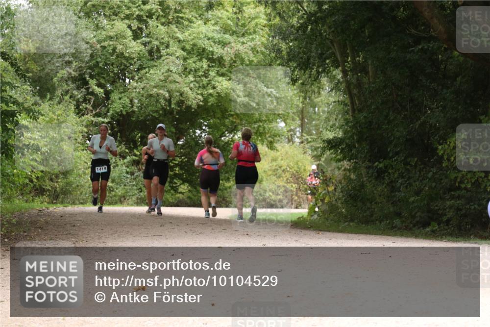30.08.2026 - Elbe Triathlon Hamburg Antke Förster http://msf.ph/oto/10104529 30.08.2026 11:57:52 Laufen 1419 meine-sportfotos.de