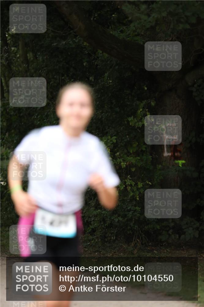 30.08.2026 - Elbe Triathlon Hamburg Antke Förster http://msf.ph/oto/10104550 30.08.2026 11:52:47 Laufen  meine-sportfotos.de