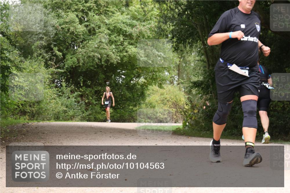 30.08.2026 - Elbe Triathlon Hamburg Antke Förster http://msf.ph/oto/10104563 30.08.2026 11:58:15 Laufen  meine-sportfotos.de