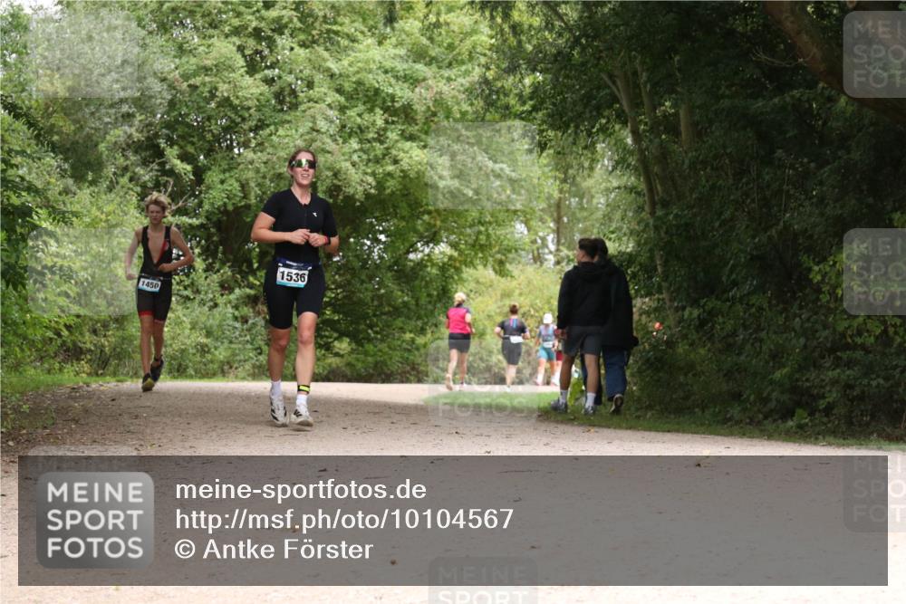 30.08.2026 - Elbe Triathlon Hamburg Antke Förster http://msf.ph/oto/10104567 30.08.2026 11:58:32 Laufen 1450, 1536 meine-sportfotos.de