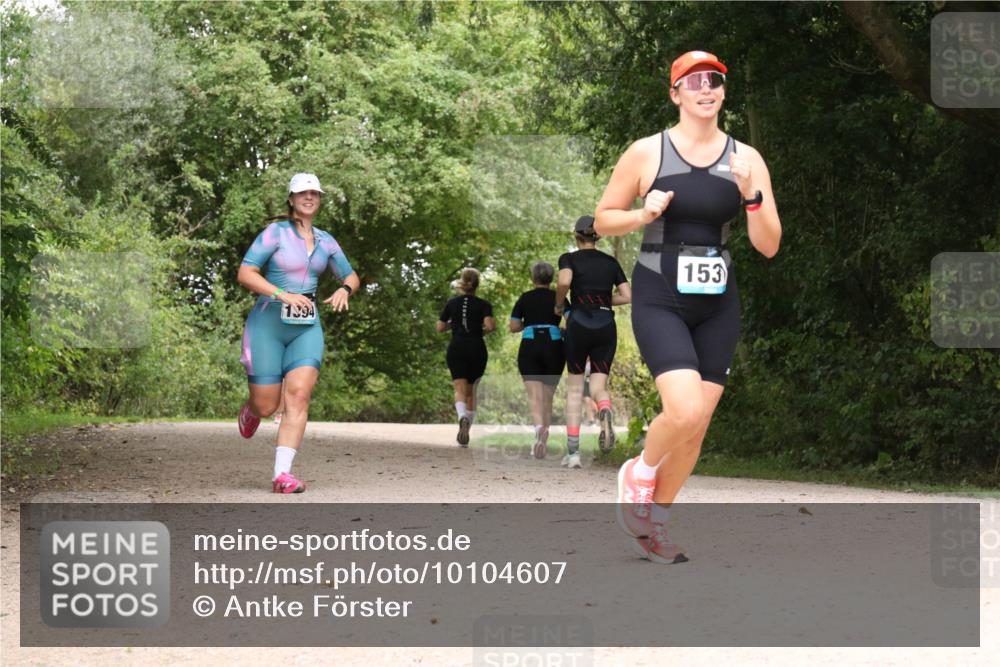 30.08.2026 - Elbe Triathlon Hamburg Antke Förster http://msf.ph/oto/10104607 30.08.2026 11:58:53 Laufen 153, 1394 meine-sportfotos.de