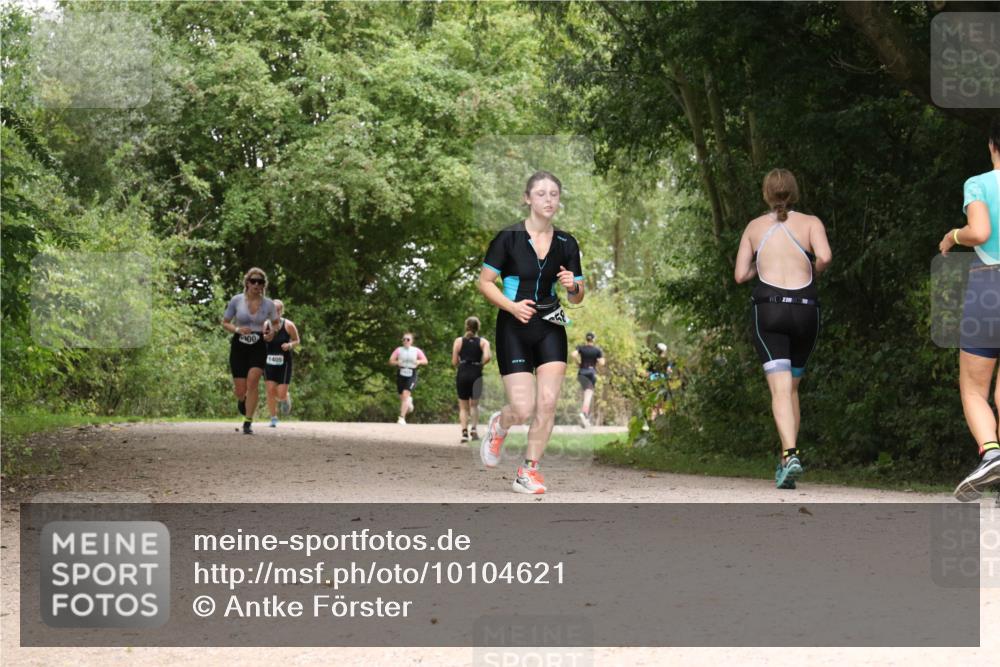 30.08.2026 - Elbe Triathlon Hamburg Antke Förster http://msf.ph/oto/10104621 30.08.2026 11:59:04 Laufen 00, 1405 meine-sportfotos.de