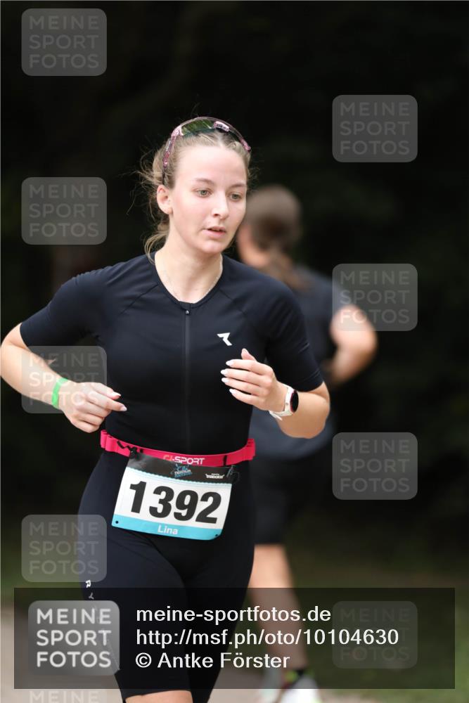 30.08.2026 - Elbe Triathlon Hamburg Antke Förster http://msf.ph/oto/10104630 30.08.2026 11:53:51 Laufen 1392 meine-sportfotos.de