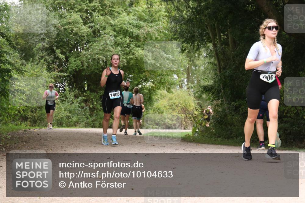 30.08.2026 - Elbe Triathlon Hamburg Antke Förster http://msf.ph/oto/10104633 30.08.2026 11:59:10 Laufen 1425, 1405, 165, 200 meine-sportfotos.de