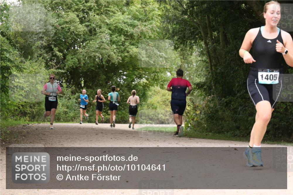 30.08.2026 - Elbe Triathlon Hamburg Antke Förster http://msf.ph/oto/10104641 30.08.2026 11:59:13 Laufen 1425, 479, 1405 meine-sportfotos.de