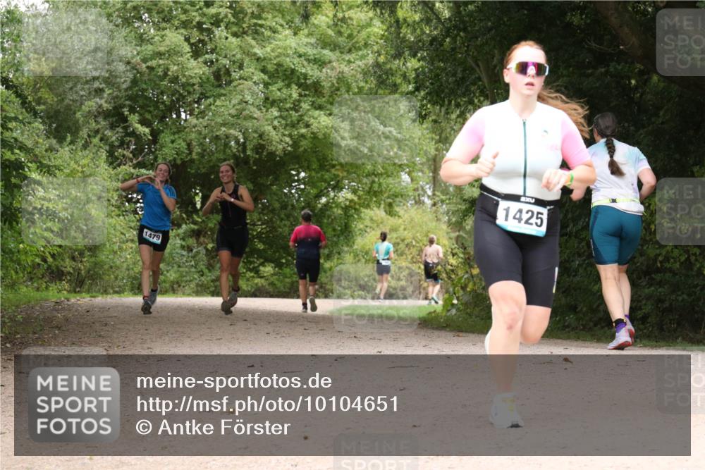 30.08.2026 - Elbe Triathlon Hamburg Antke Förster http://msf.ph/oto/10104651 30.08.2026 11:59:19 Laufen 1479, 1425 meine-sportfotos.de