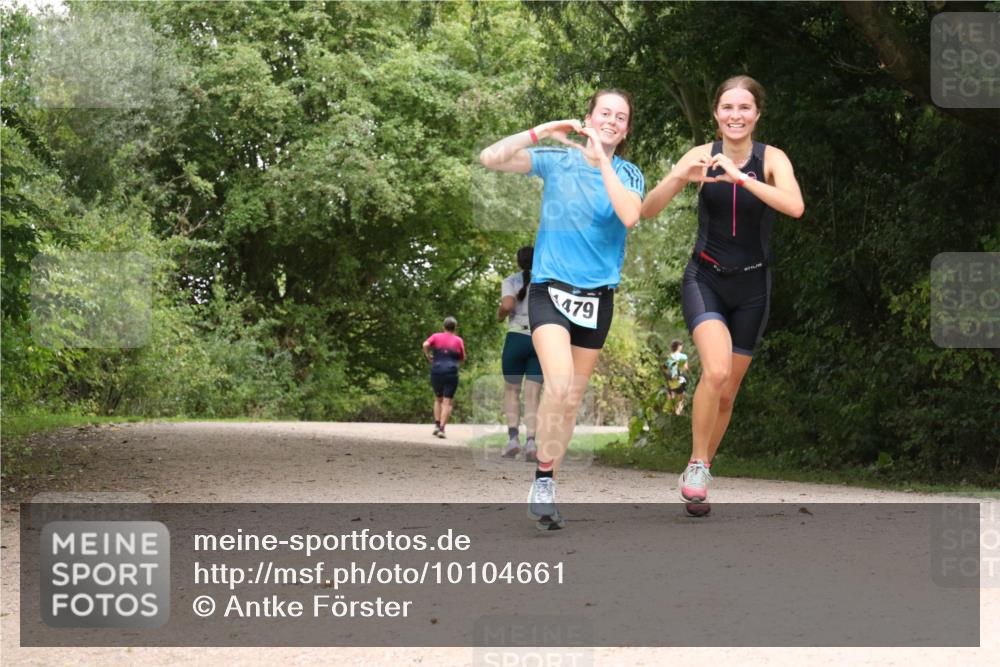 30.08.2026 - Elbe Triathlon Hamburg Antke Förster http://msf.ph/oto/10104661 30.08.2026 11:59:22 Laufen 479 meine-sportfotos.de