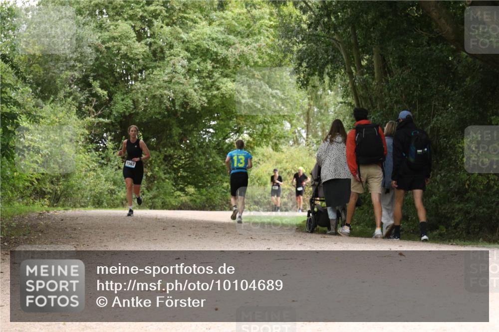 30.08.2026 - Elbe Triathlon Hamburg Antke Förster http://msf.ph/oto/10104689 30.08.2026 11:59:49 Laufen 1563, 13, 0 meine-sportfotos.de