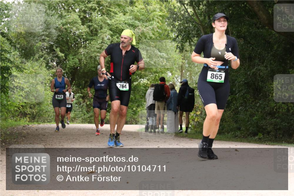30.08.2026 - Elbe Triathlon Hamburg Antke Förster http://msf.ph/oto/10104711 30.08.2026 12:00:09 Laufen 942, 467, 76, 1, 764, 865 meine-sportfotos.de