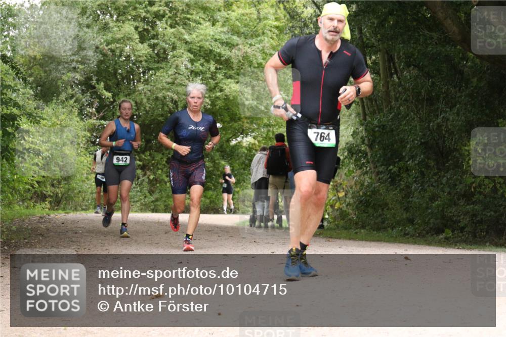 30.08.2026 - Elbe Triathlon Hamburg Antke Förster http://msf.ph/oto/10104715 30.08.2026 12:00:10 Laufen 146, 942, 764 meine-sportfotos.de