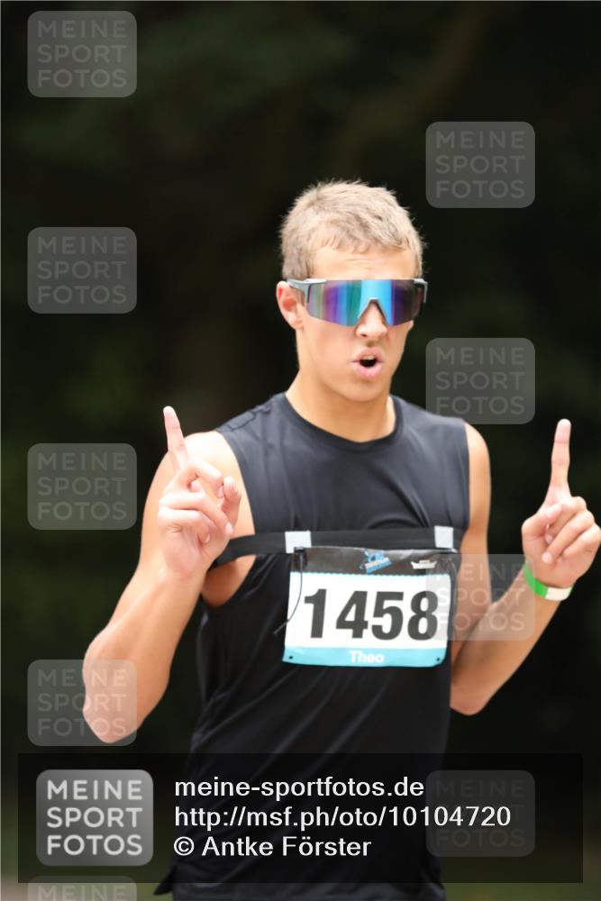 30.08.2026 - Elbe Triathlon Hamburg Antke Förster http://msf.ph/oto/10104720 30.08.2026 11:55:55 Laufen 1458 meine-sportfotos.de