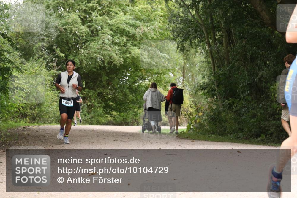 30.08.2026 - Elbe Triathlon Hamburg Antke Förster http://msf.ph/oto/10104729 30.08.2026 12:00:15 Laufen 1467 meine-sportfotos.de