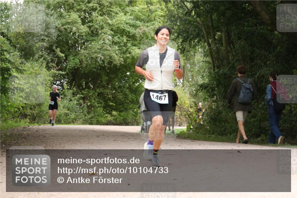 30.08.2026 - Elbe Triathlon Hamburg Antke Förster http://msf.ph/oto/10104733 30.08.2026 12:00:17 Laufen 1391, 1467 meine-sportfotos.de