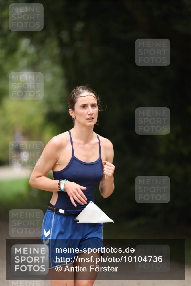 30.08.2026 - Elbe Triathlon Hamburg Antke Förster http://msf.ph/oto/10104736 30.08.2026 11:56:12 Laufen  meine-sportfotos.de