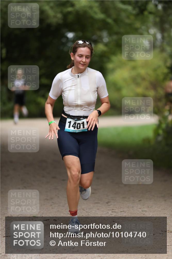 30.08.2026 - Elbe Triathlon Hamburg Antke Förster http://msf.ph/oto/10104740 30.08.2026 11:56:17 Laufen 1401 meine-sportfotos.de