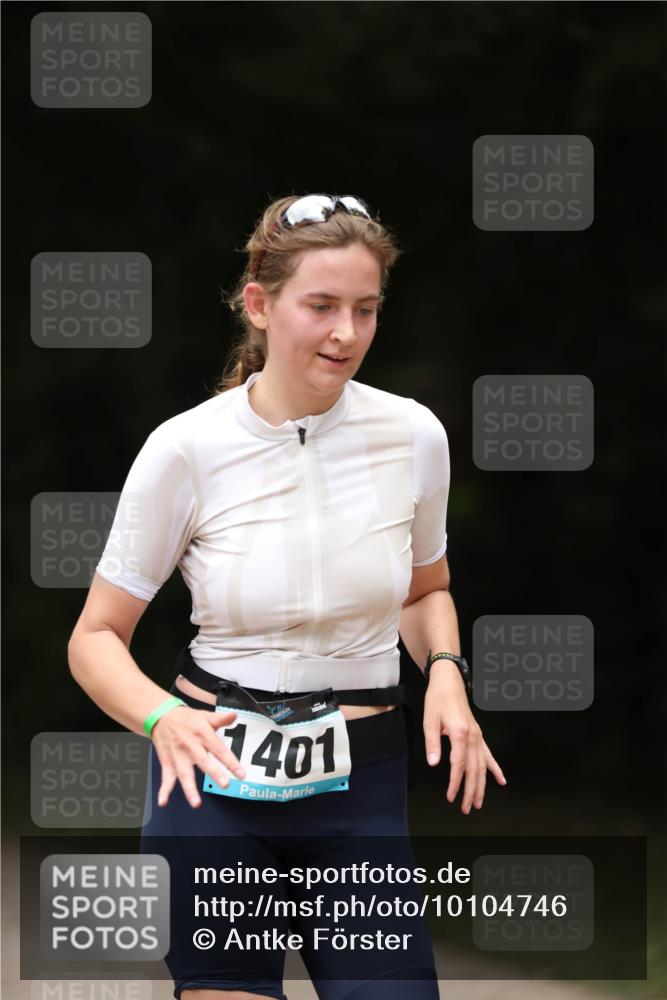 30.08.2026 - Elbe Triathlon Hamburg Antke Förster http://msf.ph/oto/10104746 30.08.2026 11:56:19 Laufen 1401 meine-sportfotos.de